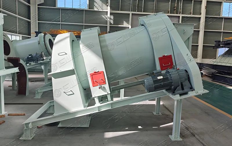 機制砂防離析、防揚塵，有經(jīng)驗的砂廠都在用加濕拌和機