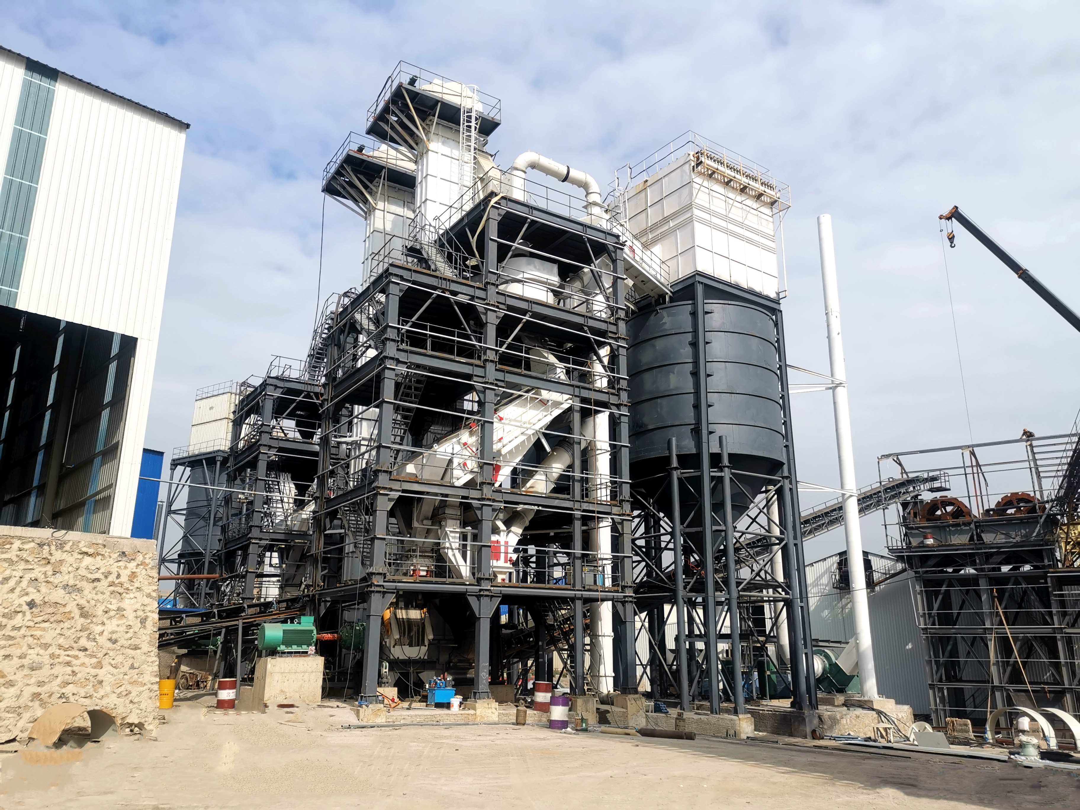 告別高耗低效！干法制砂樓工藝優(yōu)勢大揭秘，難怪成行業(yè)新寵